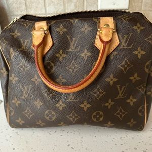 Authentic Louis Vuitton Monogram Speedy 25